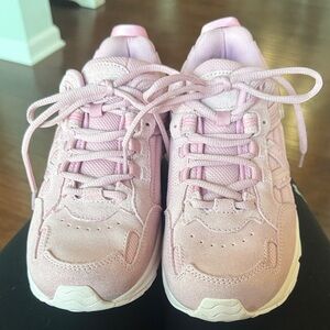 Vionic Women’s pink  Lace-Up Sneakers